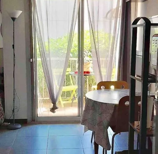 Avec Jardinet Et Balcon Idealement Situe Appartement *