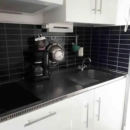 Avec Jardinet Et Balcon Idealement Situe * Balaruc-les-Bains