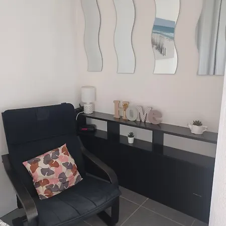 Avec Jardinet Et Balcon Idealement Situe